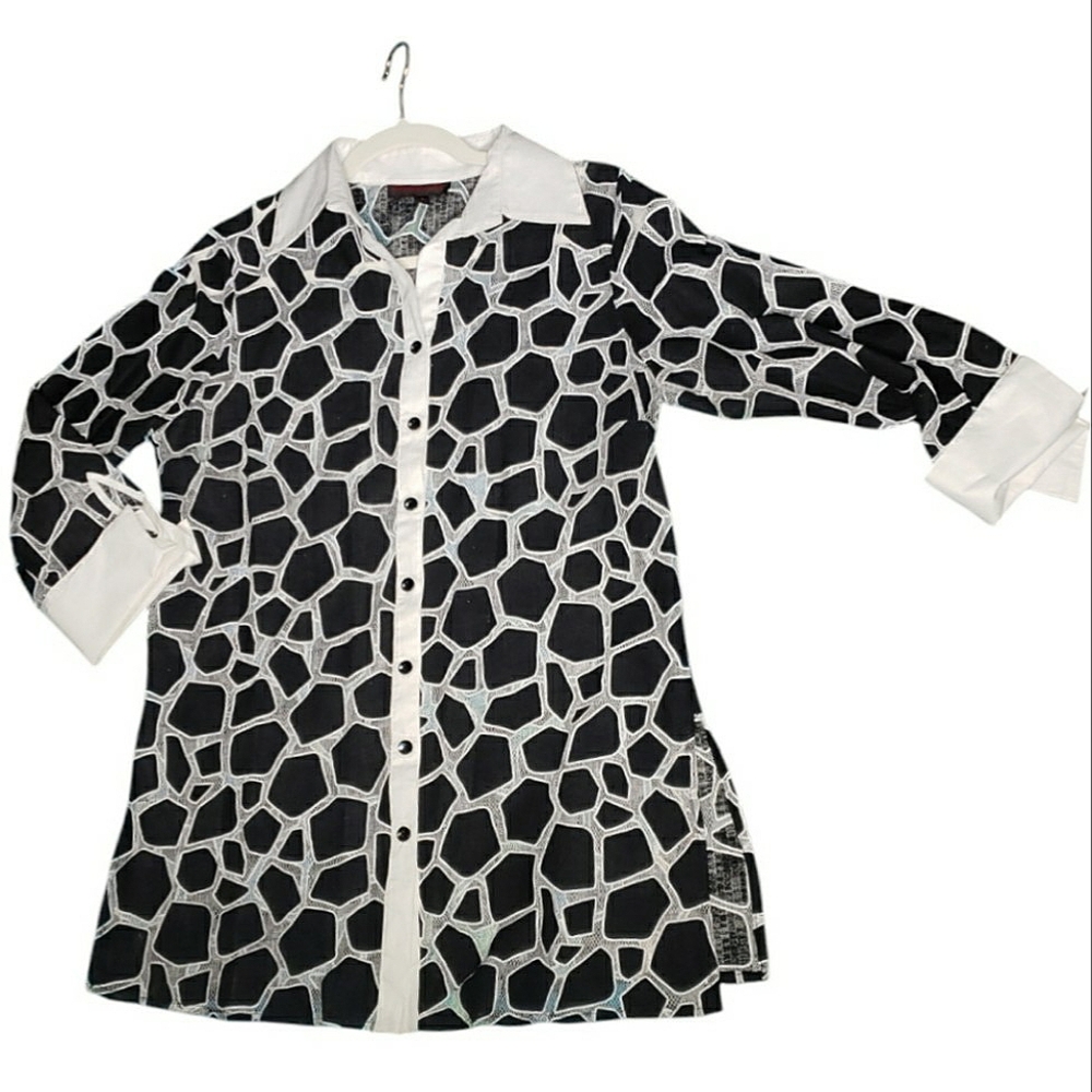 Mischa Tunic Netting Sheer Animal Geometric Abstract Rhinestone Contrast Top M